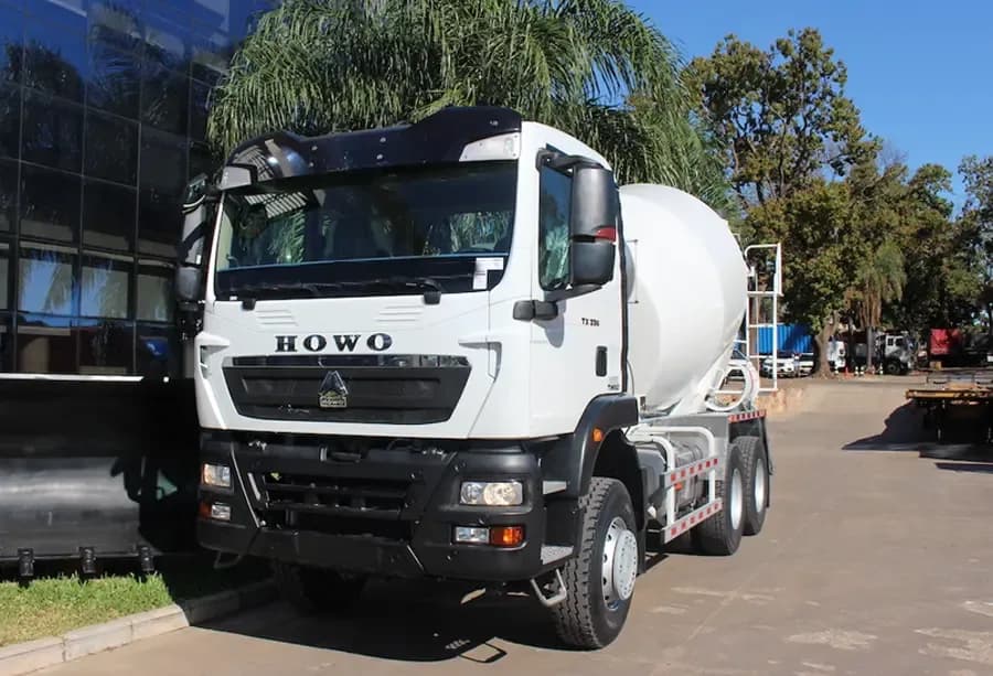HOWO TX 6×4 Mixer Truck 371